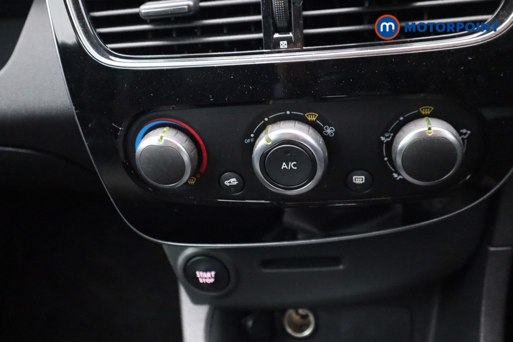 Renault Clio Iconic Manual Petrol Hatchback - Stock Number (1534166) - 8th supplementary image