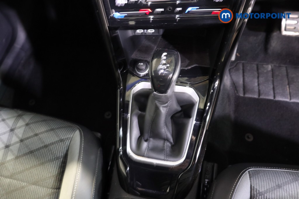 Volkswagen T-Roc R-Line Automatic Diesel SUV - Stock Number (1534757) - 9th supplementary image