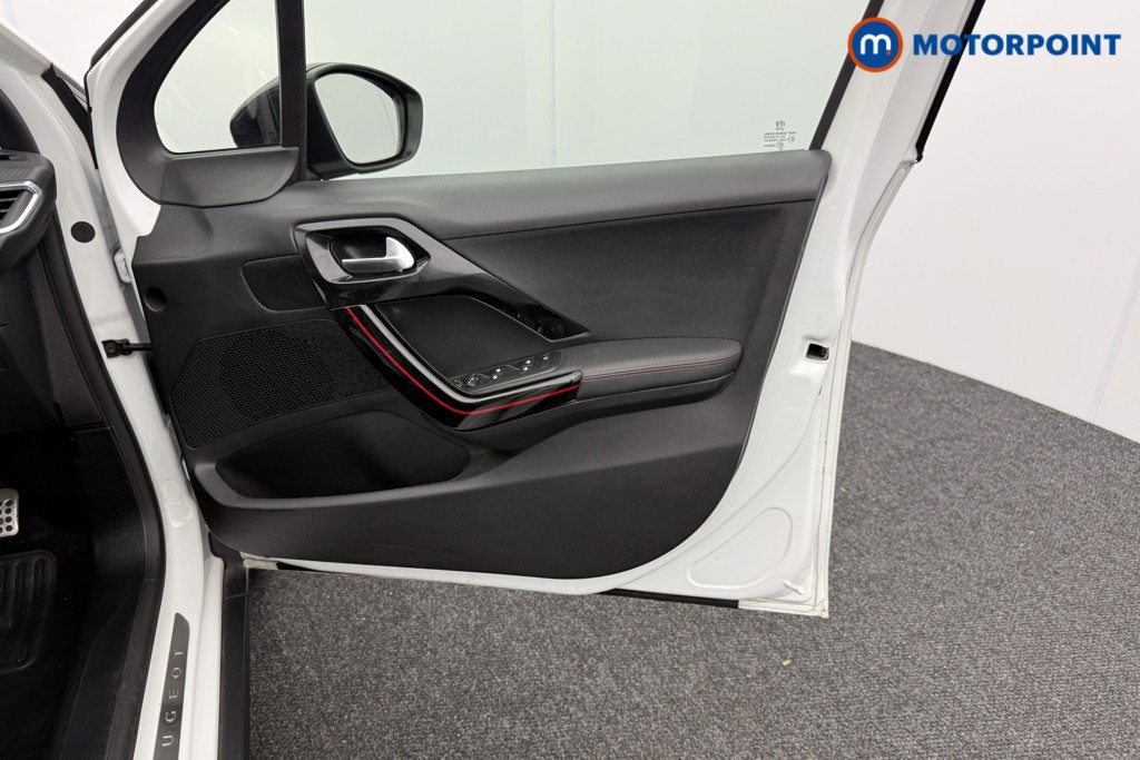 Peugeot 2008 Gt Line Manual Diesel SUV - Stock Number (1535345) - 17th supplementary image