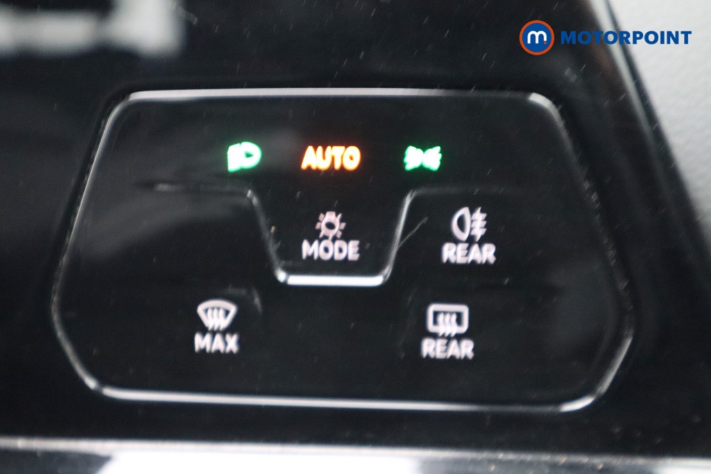 Volkswagen Golf Life Manual Petrol Hatchback - Stock Number (1535661) - 16th supplementary image