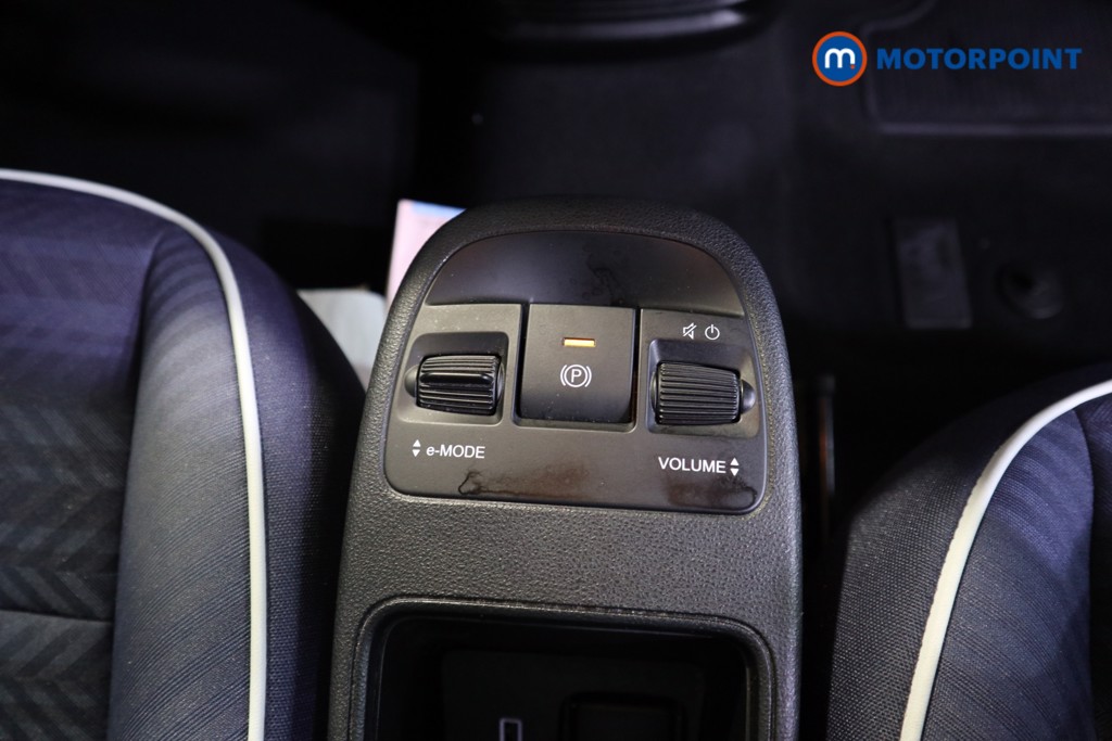 Fiat 500 Passion Automatic Electric Hatchback - Stock Number (1536452) - 8th supplementary image