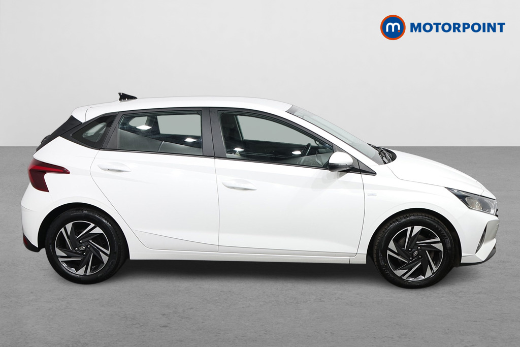 Hyundai I20 Se Connect Manual Petrol Hatchback - Stock Number (1537101) - Drivers side