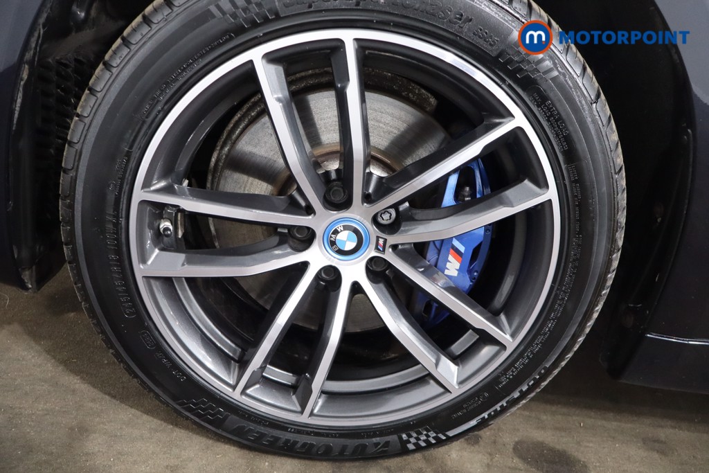 BMW 5 Series M Sport Automatic Petrol Plug-In Hybrid Saloon - Stock Number (1537277) - 11th supplementary image
