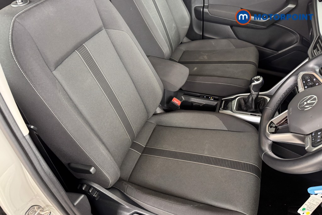 Volkswagen T-Roc Life Manual Petrol SUV - Stock Number (1537295) - 5th supplementary image