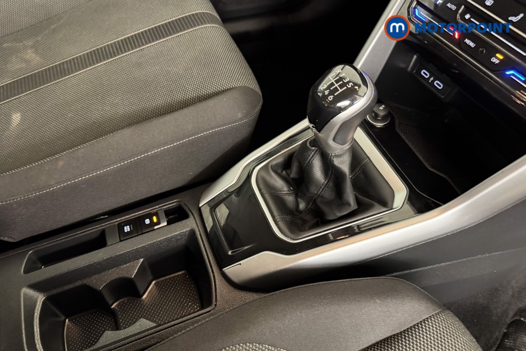 Volkswagen T-Roc Life Manual Petrol SUV - Stock Number (1537295) - 10th supplementary image