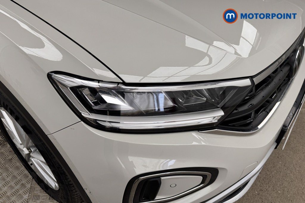 Volkswagen T-Roc Life Manual Petrol SUV - Stock Number (1537295) - 17th supplementary image