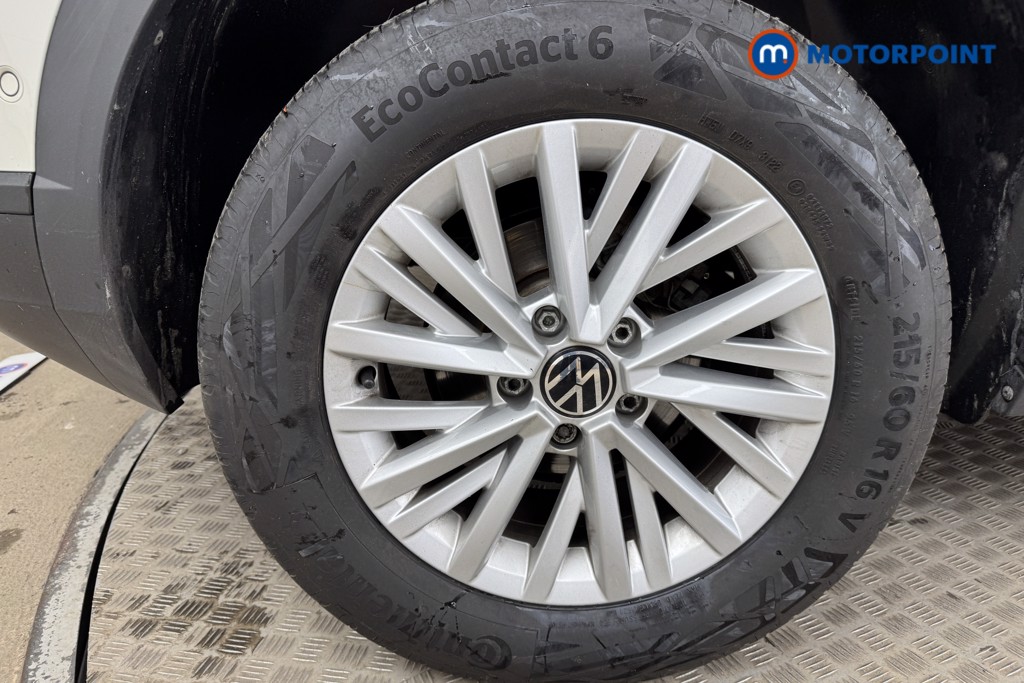 Volkswagen T-Roc Life Manual Petrol SUV - Stock Number (1537295) - 20th supplementary image