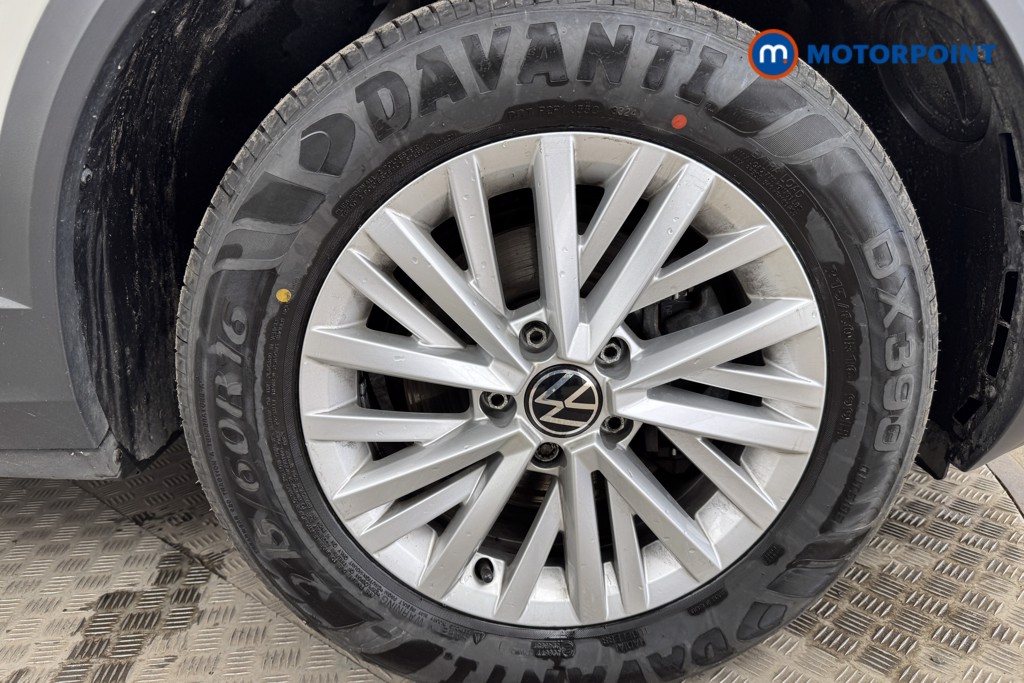 Volkswagen T-Roc Life Manual Petrol SUV - Stock Number (1537295) - 21st supplementary image