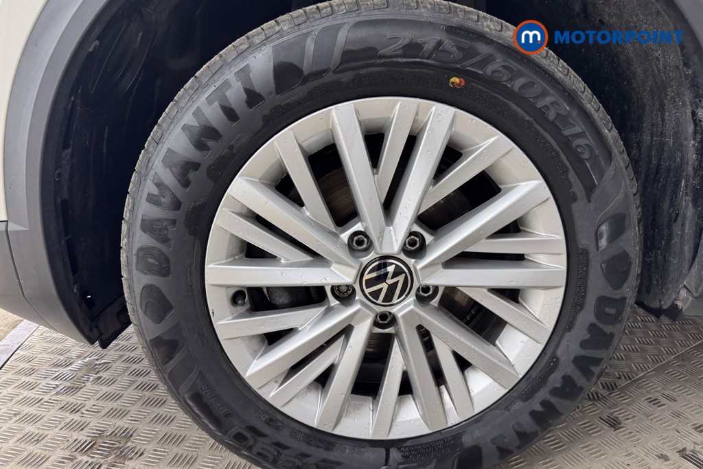 Volkswagen T-Roc Life Manual Petrol SUV - Stock Number (1537295) - 22nd supplementary image