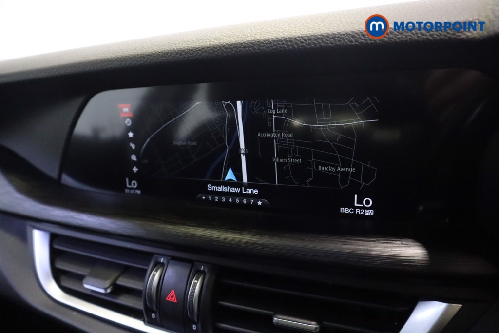 Alfa Romeo Stelvio Super Automatic Petrol SUV - Stock Number (1538011) - 2nd supplementary image