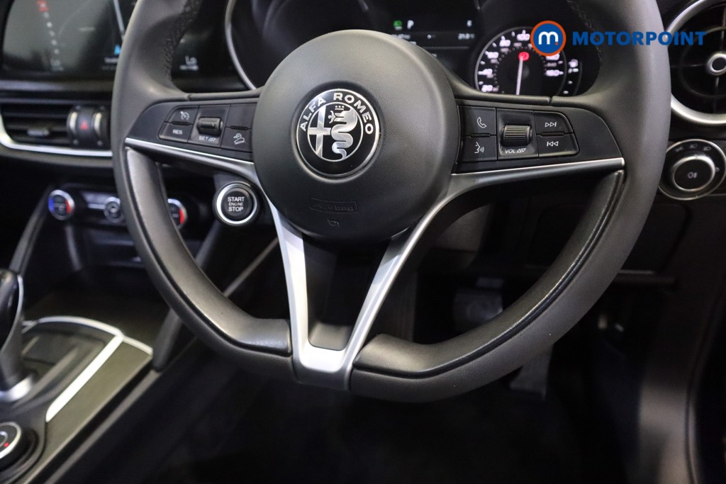 Alfa Romeo Stelvio Super Automatic Petrol SUV - Stock Number (1538011) - 3rd supplementary image