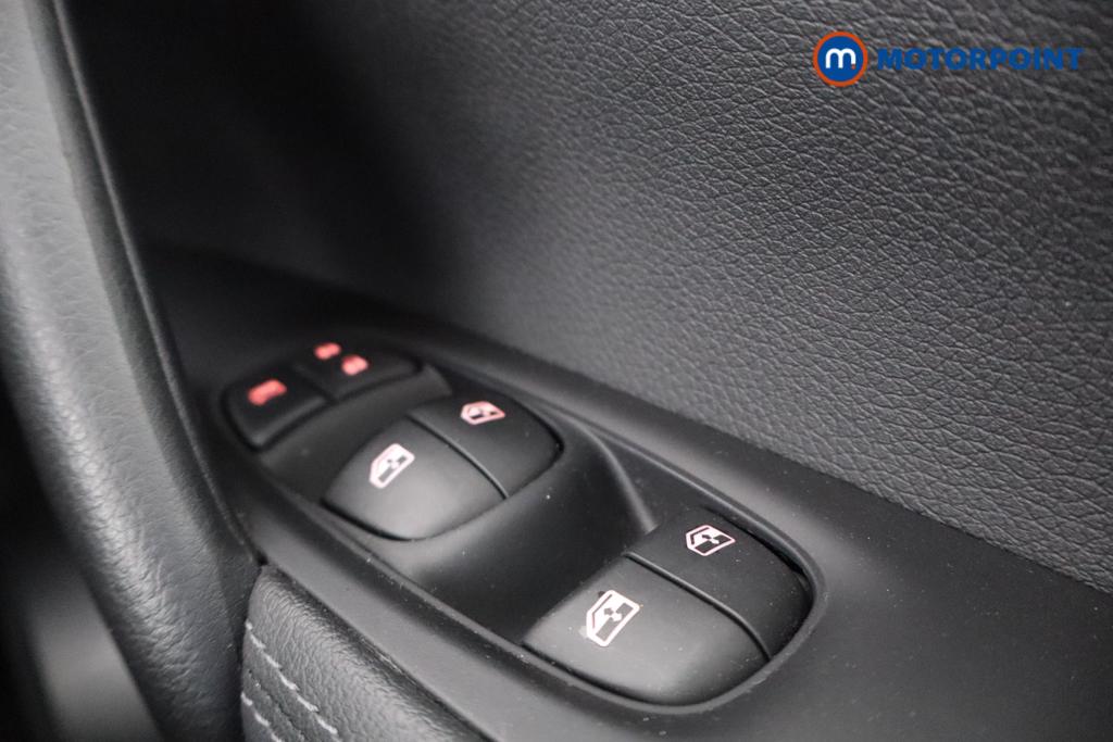 Nissan Qashqai Acenta Premium Manual Petrol SUV - Stock Number (1538283) - 11th supplementary image
