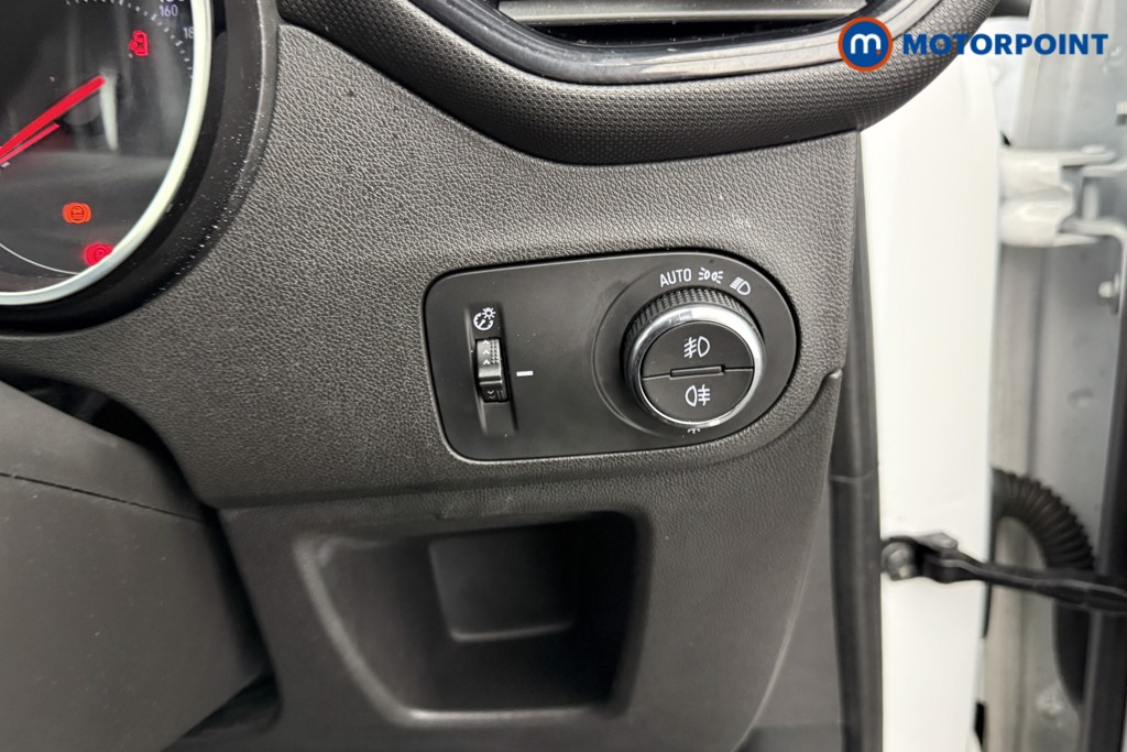 Vauxhall Crossland Ultimate Automatic Petrol SUV - Stock Number (1538632) - 14th supplementary image