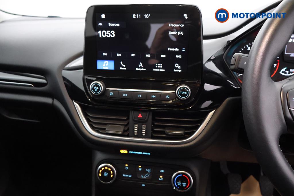 Ford Fiesta Zetec Manual Petrol Hatchback - Stock Number (1538992) - 5th supplementary image