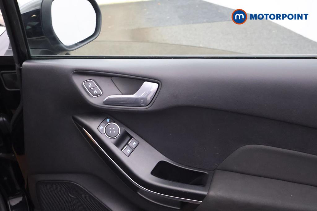 Ford Fiesta Zetec Manual Petrol Hatchback - Stock Number (1538992) - 9th supplementary image