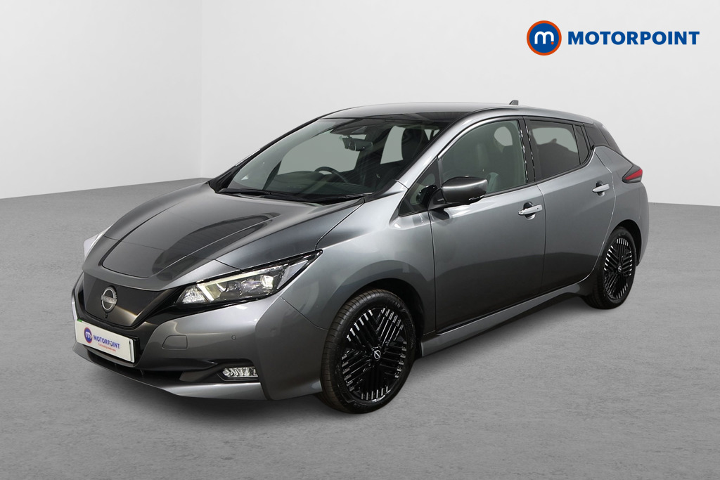 Nissan Leaf Tekna Automatic Electric Hatchback - Stock Number (1540395) - Passenger side front corner