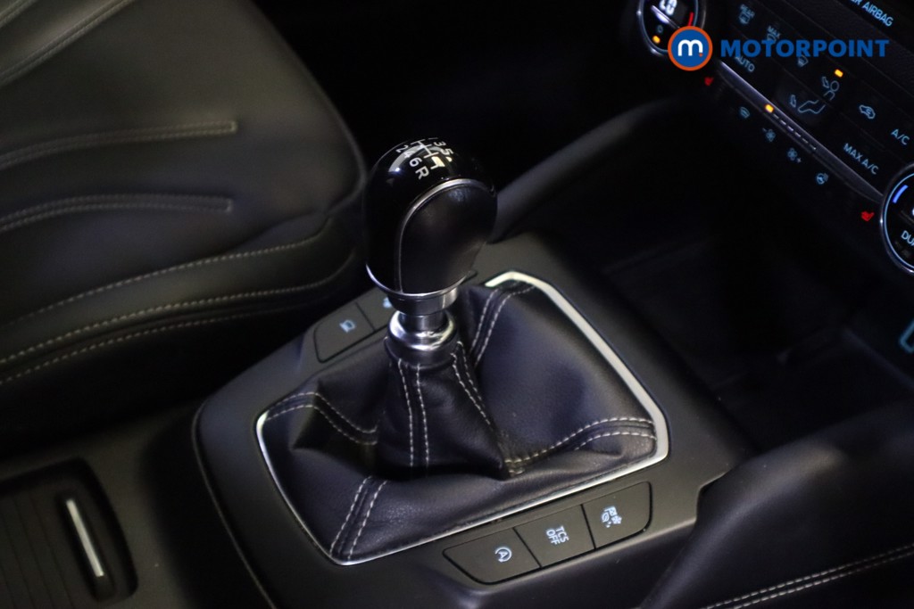 Ford Focus Vignale Edition Manual Petrol-Electric Hybrid Estate - Stock Number (1540976) - 5th supplementary image