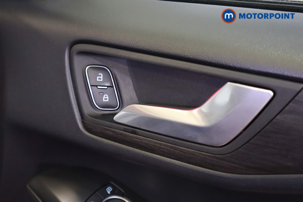 Ford Focus Vignale Edition Manual Petrol-Electric Hybrid Estate - Stock Number (1540976) - 14th supplementary image