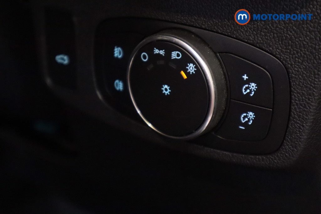 Ford Focus Vignale Edition Manual Petrol-Electric Hybrid Estate - Stock Number (1540976) - 16th supplementary image