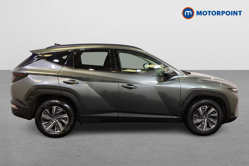Hyundai Tucson Se Connect Manual Petrol SUV - Stock Number (1541001) - Drivers side