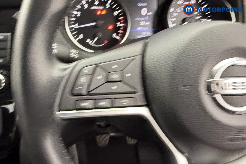 Nissan Qashqai Acenta Premium Manual Petrol SUV - Stock Number (1541269) - 13th supplementary image