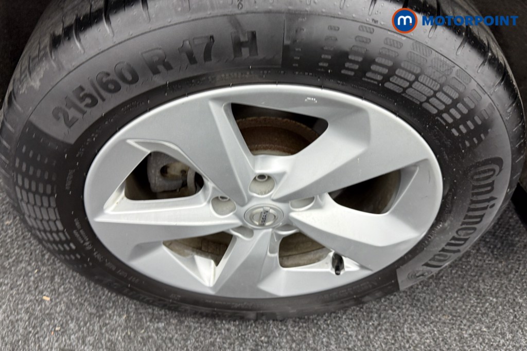 Nissan Qashqai Acenta Premium Manual Petrol SUV - Stock Number (1541269) - 31st supplementary image