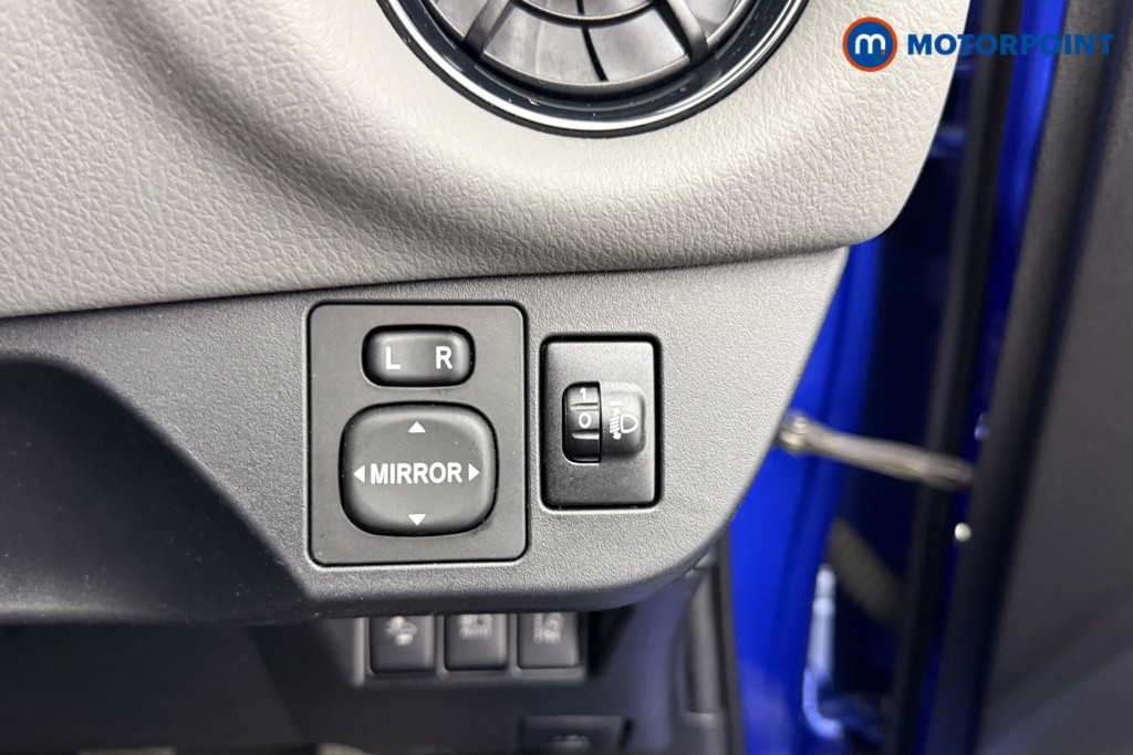Toyota Yaris Icon Manual Petrol Hatchback - Stock Number (1541545) - 12th supplementary image