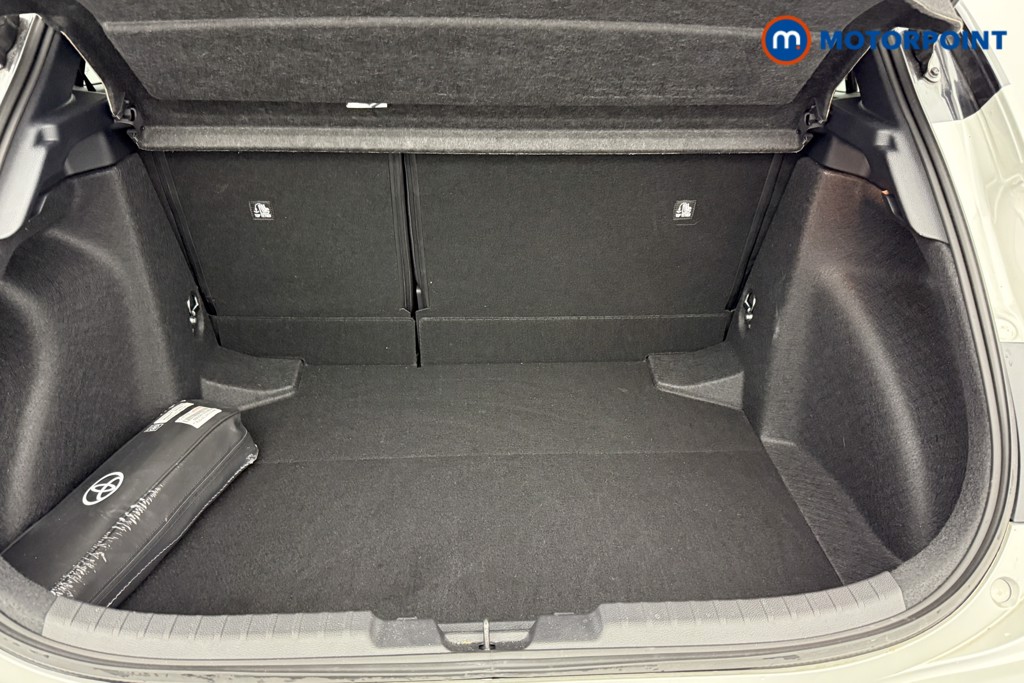 Toyota Corolla Gr Sport Automatic Petrol-Electric Hybrid Hatchback - Stock Number (1542199) - 20th supplementary image