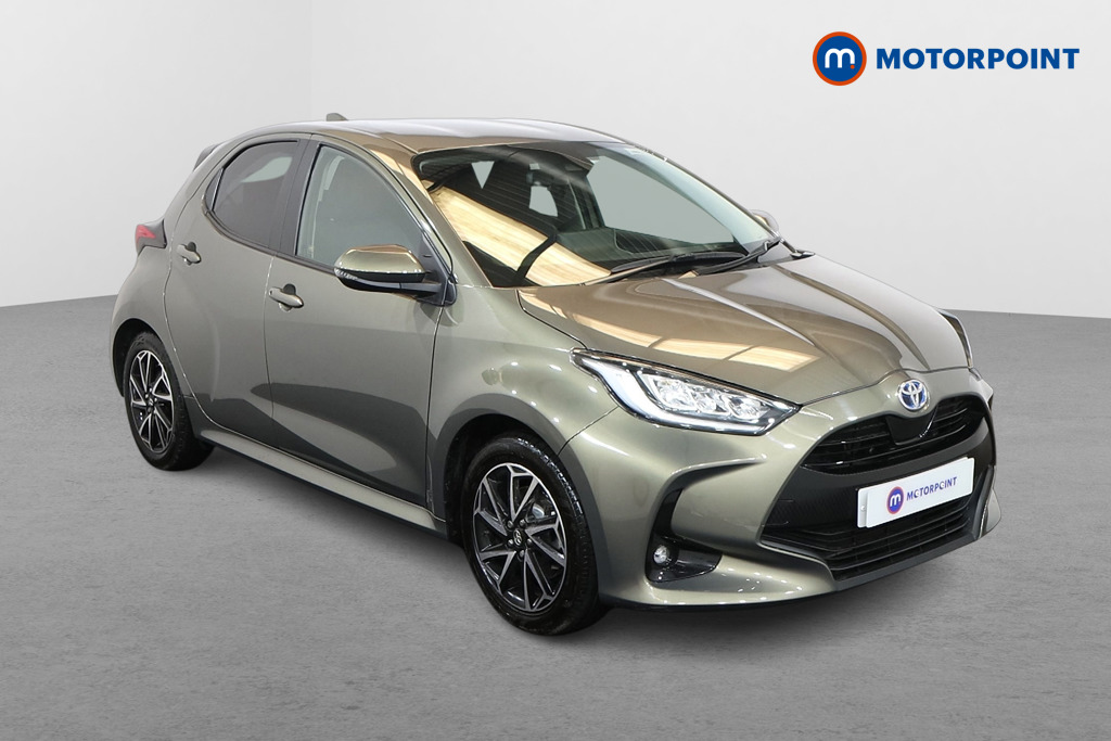 Toyota Yaris Design Automatic Petrol-Electric Hybrid Hatchback - Stock Number (1524430) - Drivers side front corner