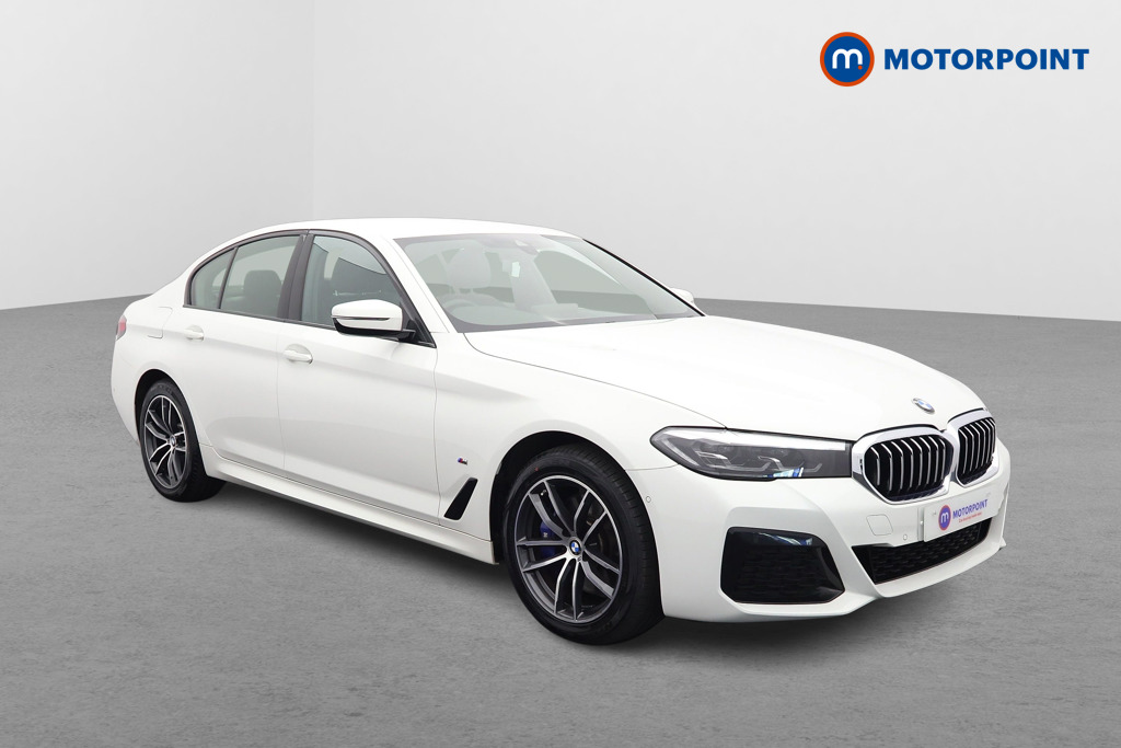 BMW 5 Series M Sport Automatic Petrol Plug-In Hybrid Saloon - Stock Number (1527020) - Drivers side front corner