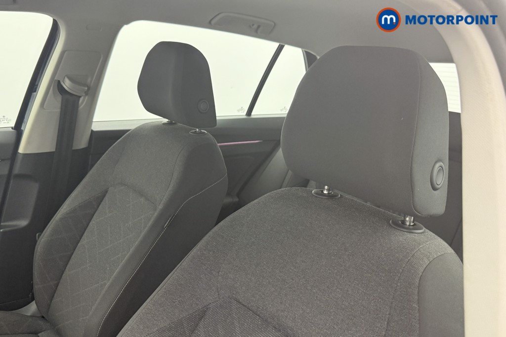 Volkswagen Golf Life Automatic Diesel Hatchback - Stock Number (1527928) - 18th supplementary image