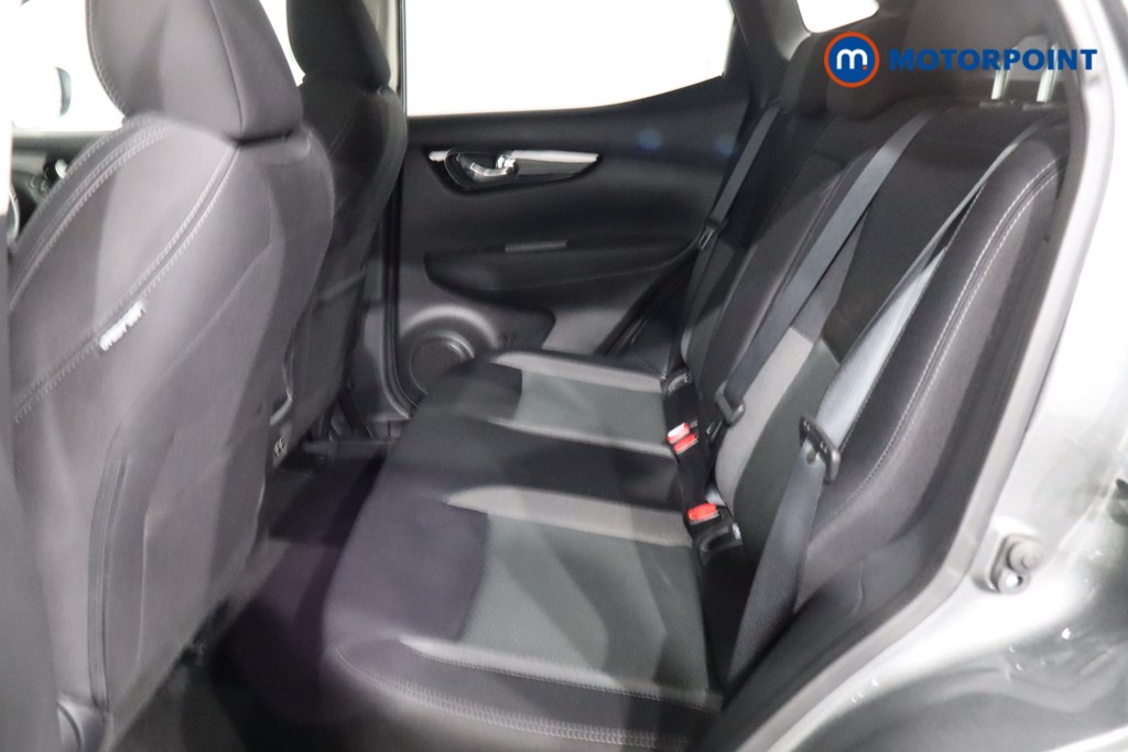 Nissan Qashqai N-Connecta Manual Petrol SUV - Stock Number (1528263) - 5th supplementary image