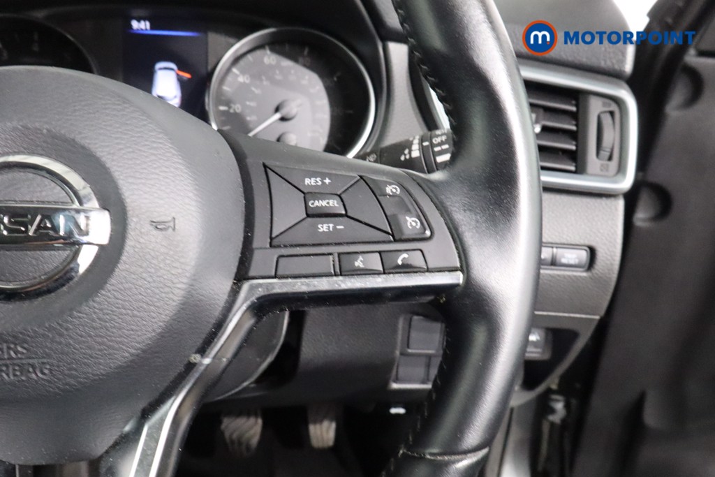 Nissan Qashqai N-Connecta Manual Petrol SUV - Stock Number (1528263) - 8th supplementary image