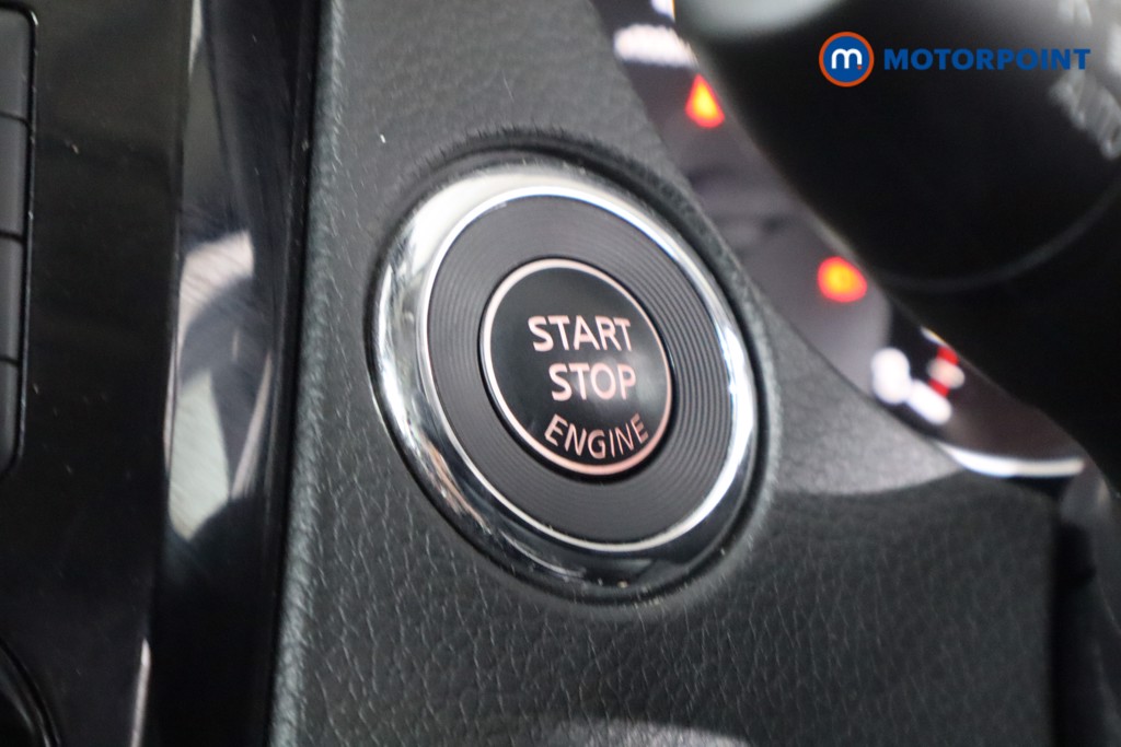 Nissan Qashqai N-Connecta Manual Petrol SUV - Stock Number (1528263) - 14th supplementary image