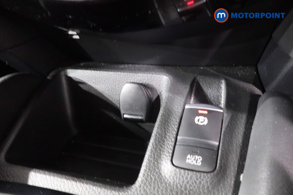 Nissan Qashqai N-Connecta Manual Petrol SUV - Stock Number (1528263) - 17th supplementary image