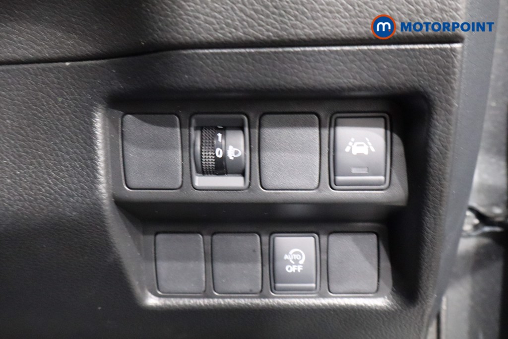 Nissan Qashqai N-Connecta Manual Petrol SUV - Stock Number (1528263) - 21st supplementary image