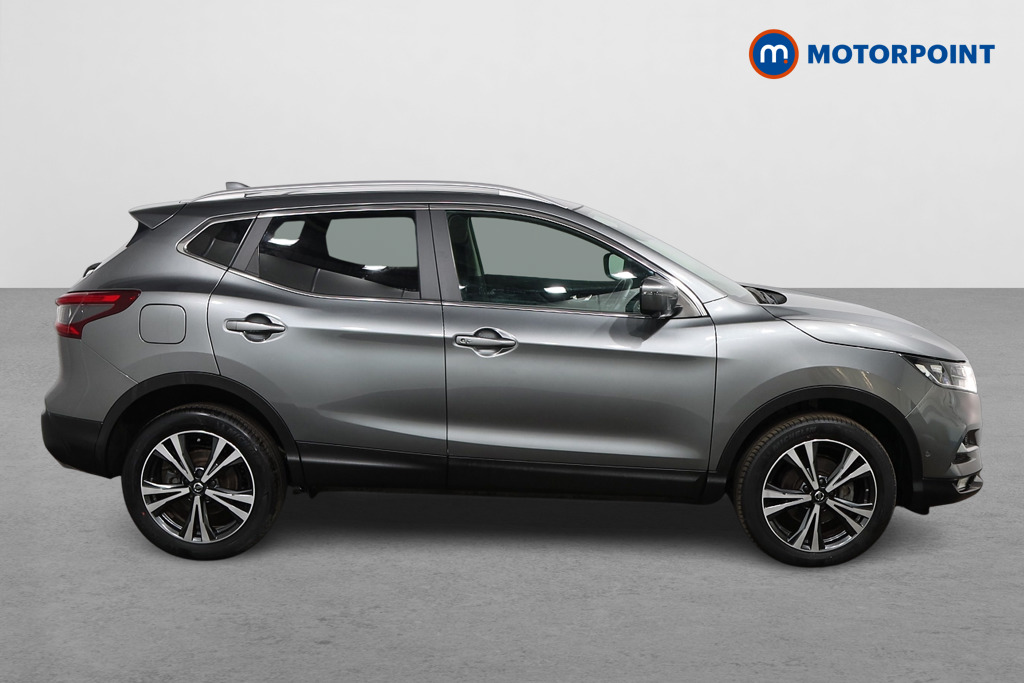 Nissan Qashqai N-Connecta Manual Petrol SUV - Stock Number (1528263) - Drivers side