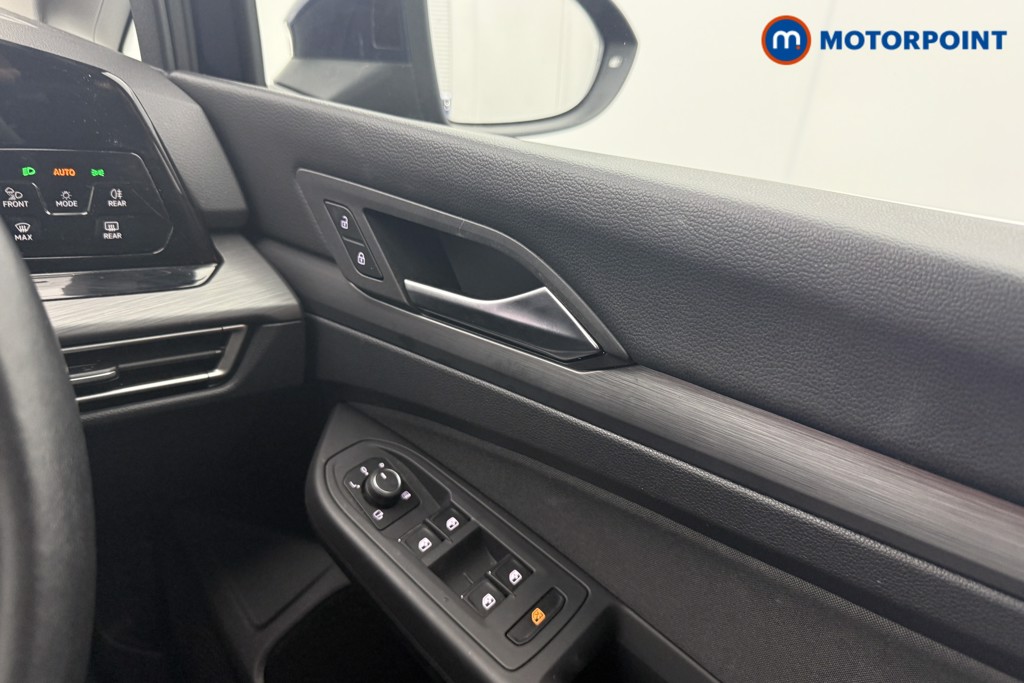 Volkswagen Golf Style Manual Petrol Hatchback - Stock Number (1530404) - 13th supplementary image