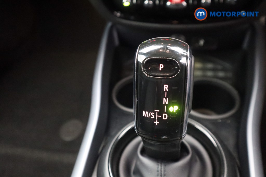 Mini Clubman Cooper Exclusive Automatic Petrol Estate - Stock Number (1533735) - 11th supplementary image