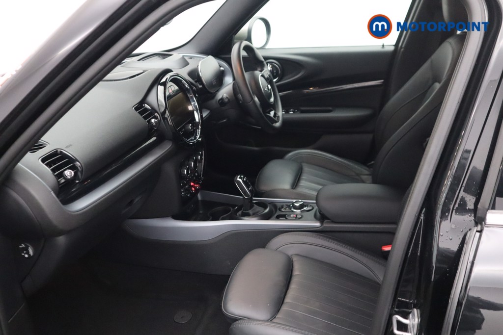 Mini Clubman Cooper Exclusive Automatic Petrol Estate - Stock Number (1533735) - 1st supplementary image