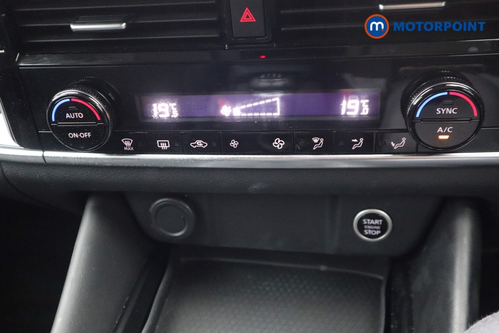 Nissan Qashqai N-Connecta Manual Petrol SUV - Stock Number (1535904) - 10th supplementary image