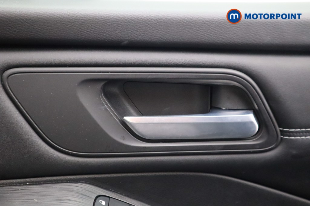 Nissan Qashqai N-Connecta Manual Petrol SUV - Stock Number (1535904) - 16th supplementary image