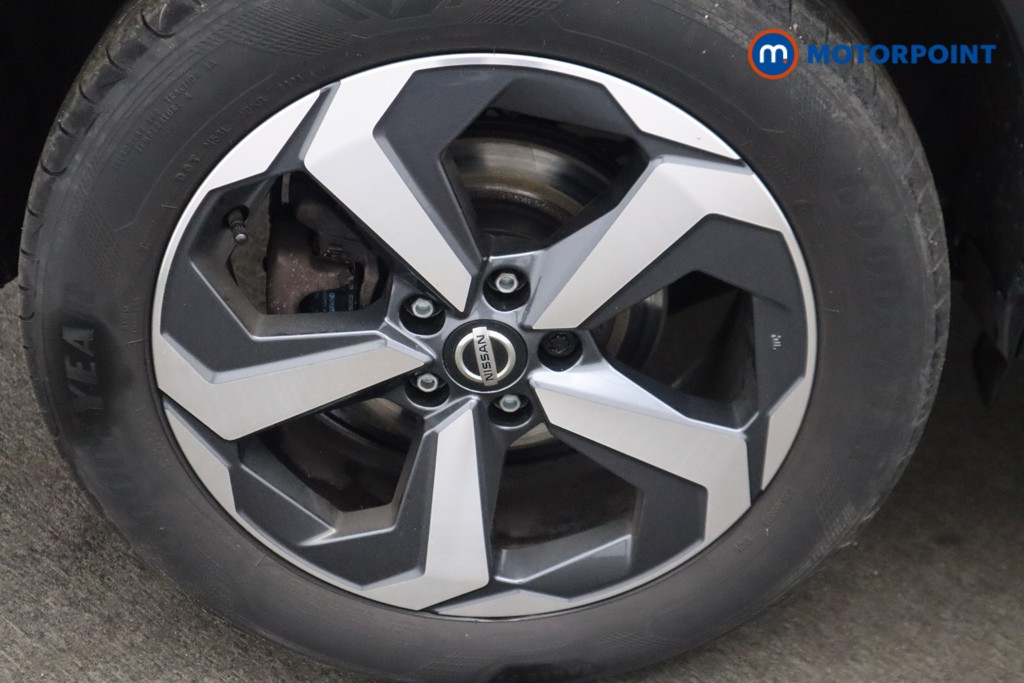 Nissan Qashqai N-Connecta Manual Petrol SUV - Stock Number (1535904) - 19th supplementary image