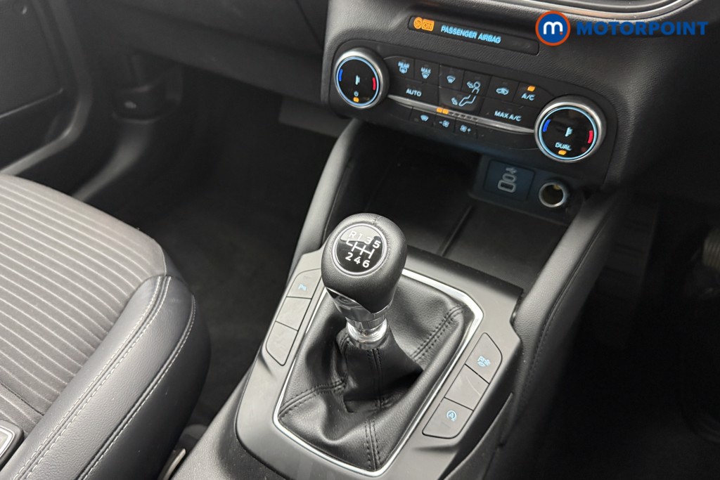 Ford Kuga Titanium Edition Manual Petrol SUV - Stock Number (1536216) - 5th supplementary image