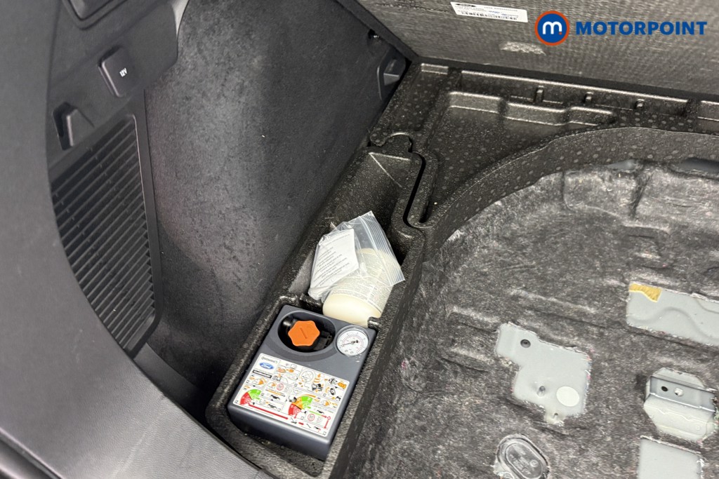 Ford Kuga Titanium Edition Manual Petrol SUV - Stock Number (1536216) - 34th supplementary image