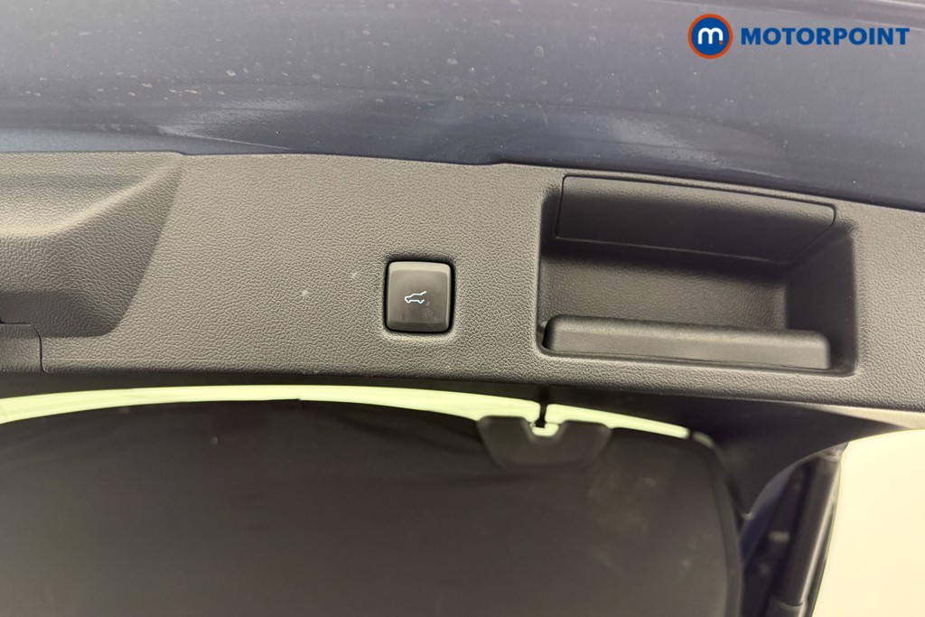 Ford Kuga Titanium Edition Manual Petrol SUV - Stock Number (1536216) - 35th supplementary image