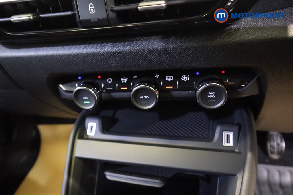 Citroen C4 Sense Plus Manual Diesel Hatchback - Stock Number (1537641) - 4th supplementary image