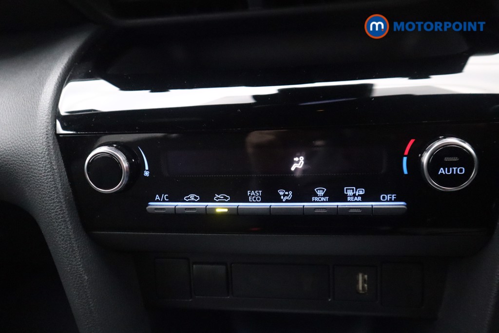 Toyota Yaris Cross Design Automatic Petrol-Electric Hybrid Estate - Stock Number (1538134) - 8th supplementary image
