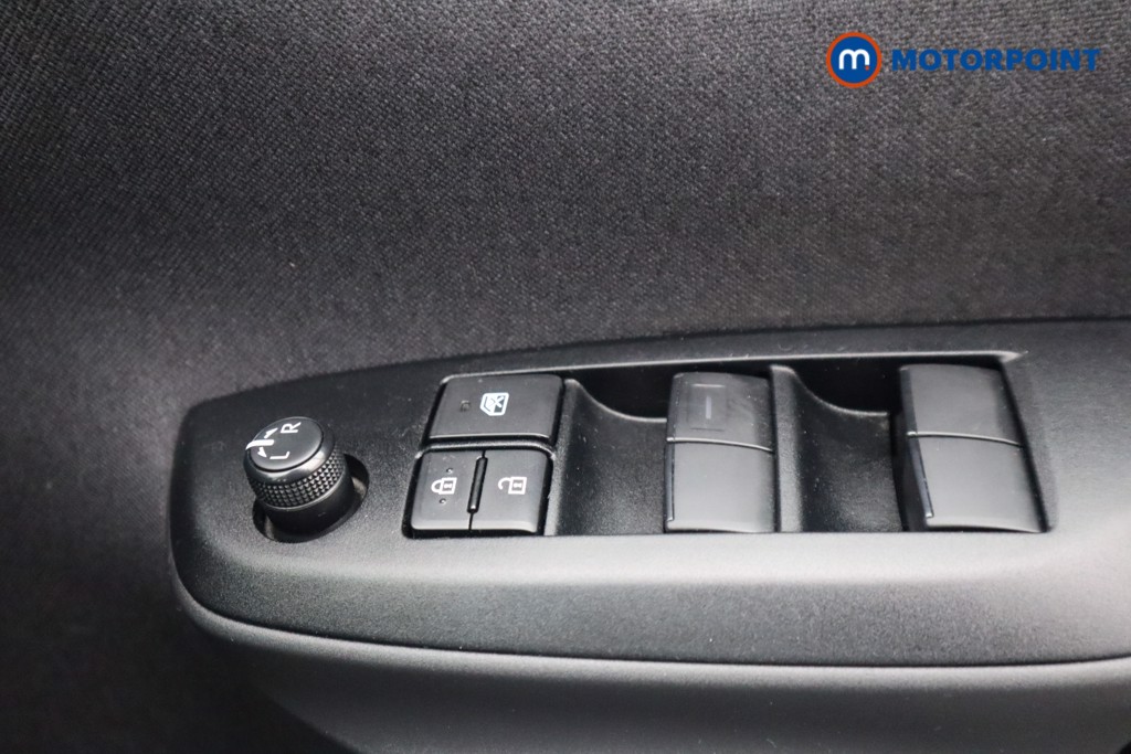 Toyota Yaris Cross Design Automatic Petrol-Electric Hybrid Estate - Stock Number (1538134) - 14th supplementary image