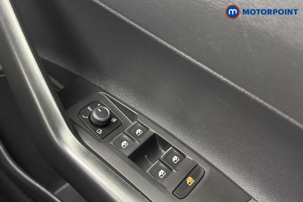 Volkswagen Polo R-Line Manual Petrol Hatchback - Stock Number (1538344) - 13th supplementary image